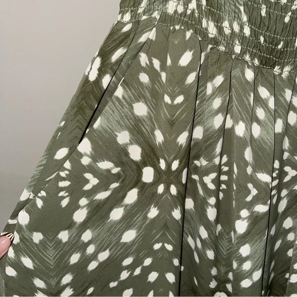 Bucketlist Olive Green Boho Wide-Leg Pants Women’s Size XL Smocked Waist Flowy - Picture 4 of 6